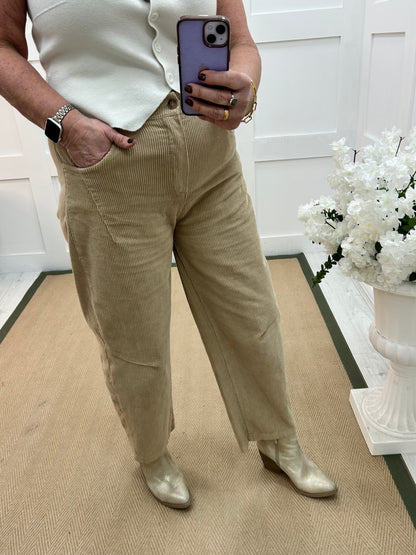 Zarah: Beige corduroy high waist trousers. One size: 12-16