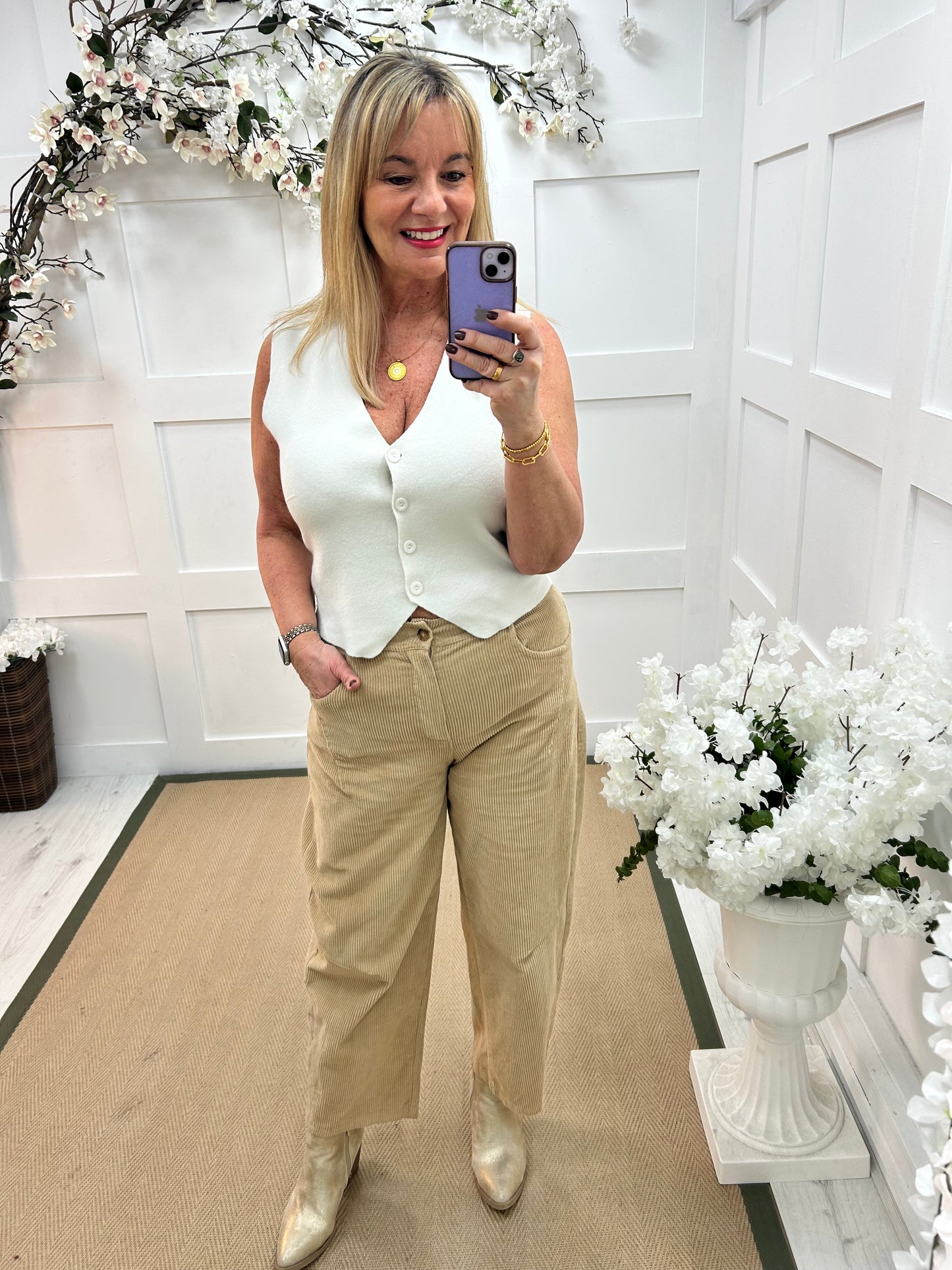 Zarah: Beige corduroy high waist trousers. One size: 12-16