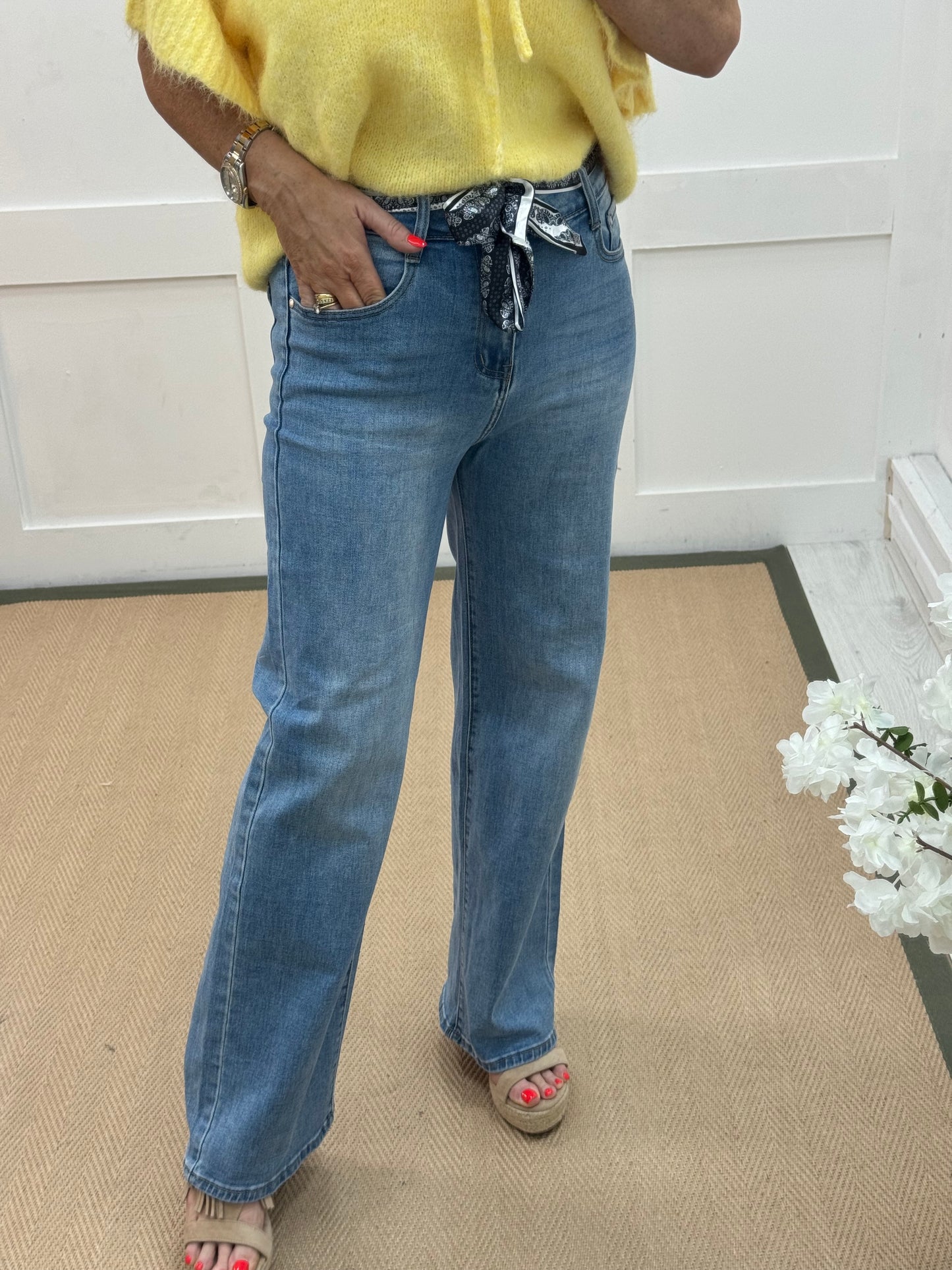 Jess: Washed denim high waist wide leg jeans. Sizes: 8-18