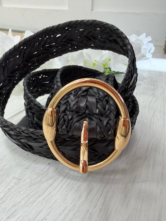 Willow: Black round buckle weave belt. One size: 8-20