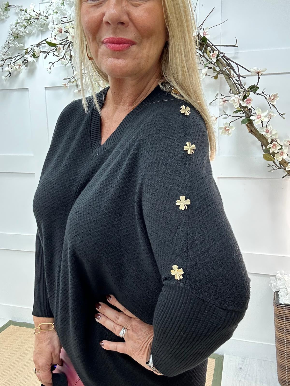 Bridie: Black clover button detailed waffle top. One size 14-20