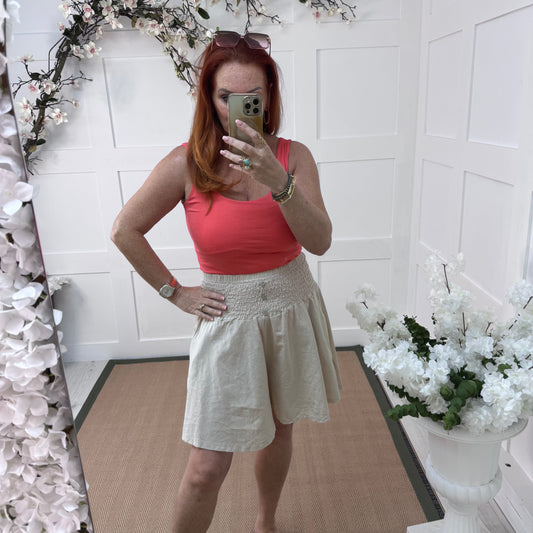 Mattie: Cream wide leg linen shorts. One Size 8-18