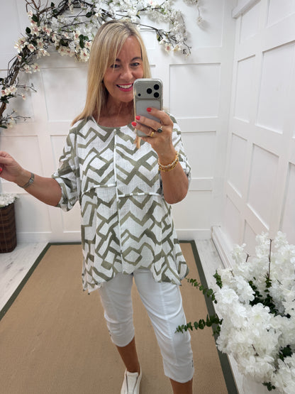 Lorna: Geometric print 3/4 sleeve top. One size: 12-18. 2 colours