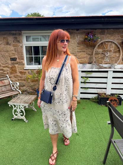 Purdy: Paisley print midi dress. One size: 12-18. 3 colours