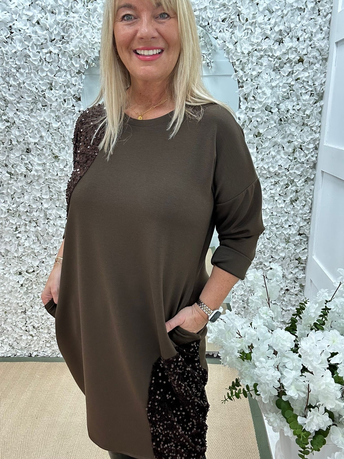 Noelle: Brown sparkle tunic top. One size: 16-20