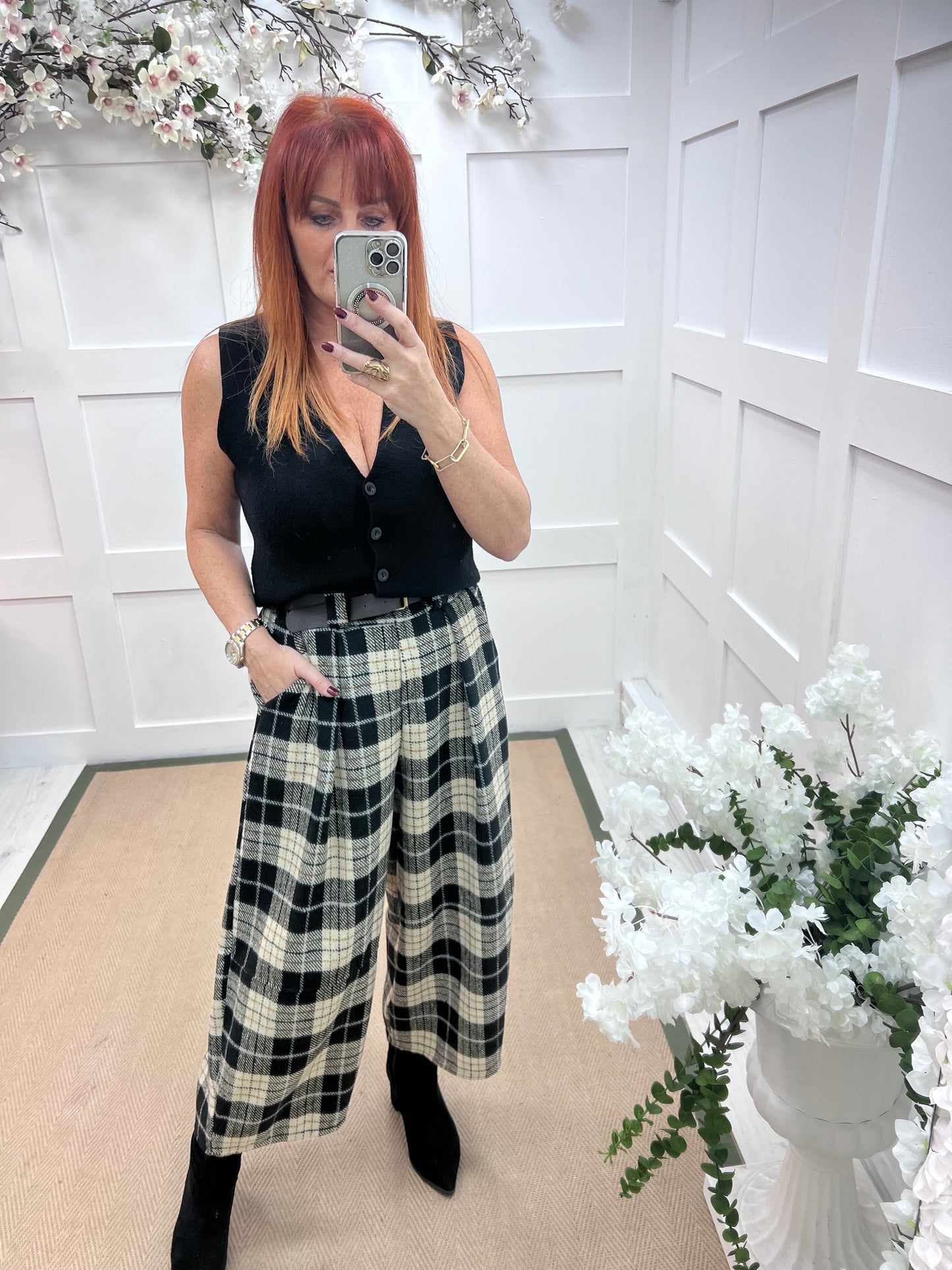 Ginny: Black and cream 3/4 barrel check trousers. One size 10-14/16