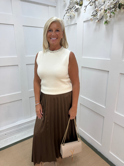 Raven: Winter white rhinestone sleeveless top. One size: 12-16