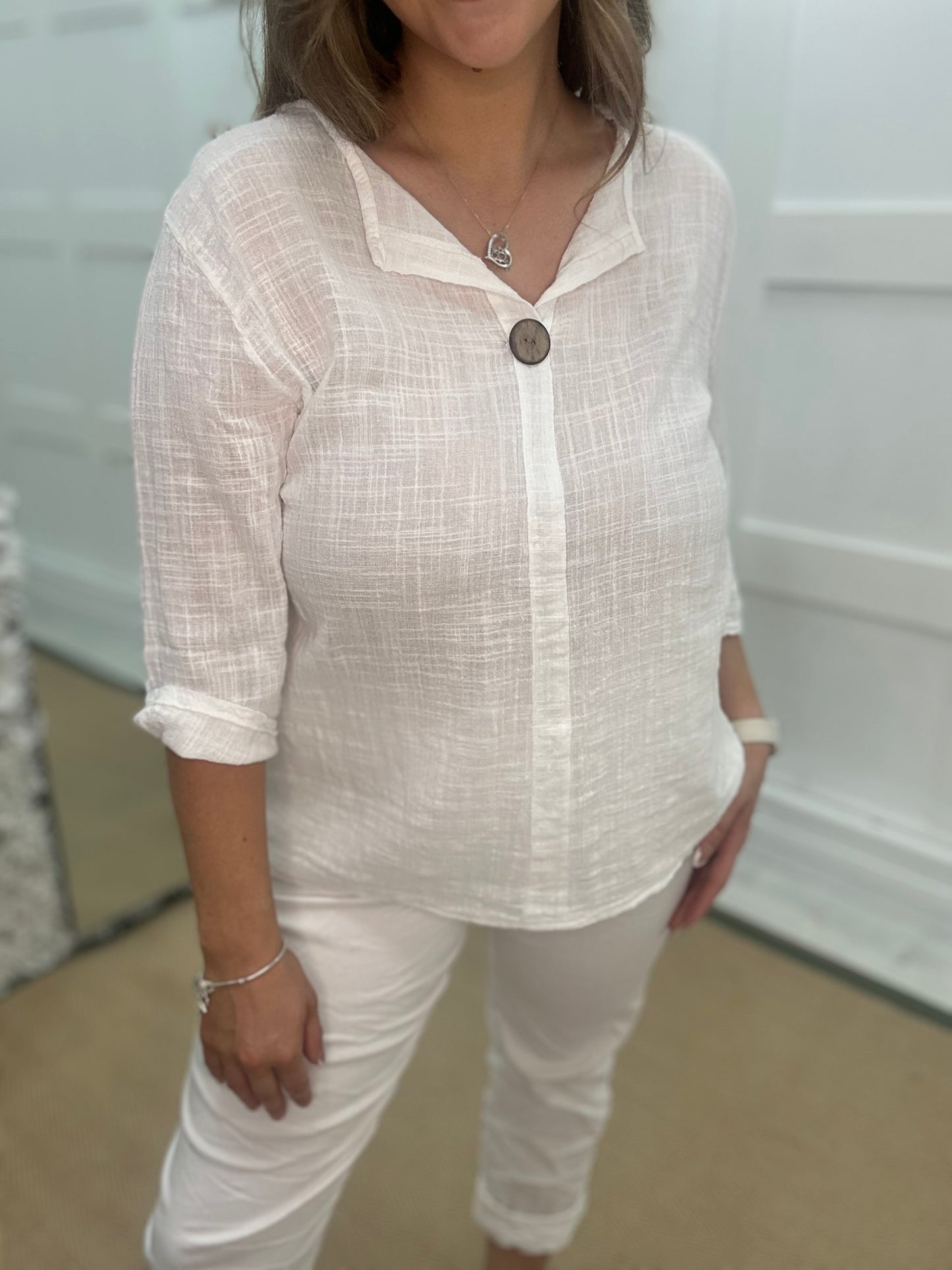 Vivienne: White cotton V neck top. One size: 10-16