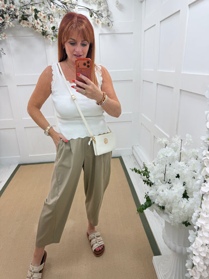 Billie: Barrel leg trousers with pockets. One size: 10-18. 5 colours