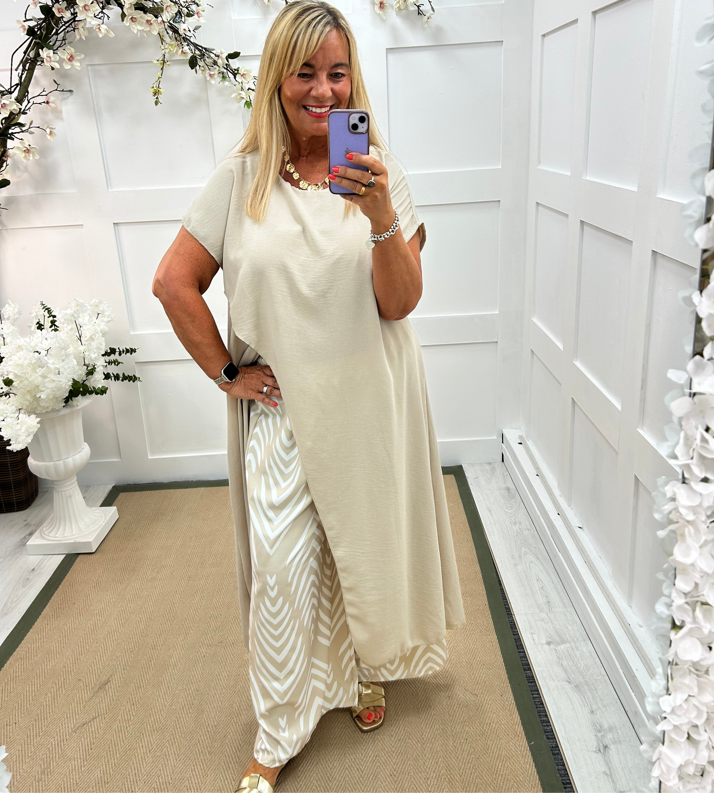Ginny: Cream longline printed trouser co-ord set. One size: 16-20