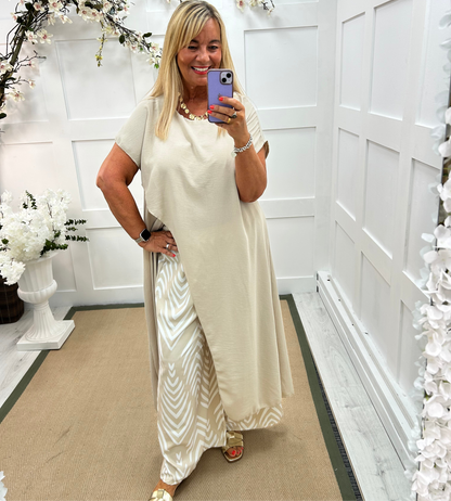 Ginny: Cream longline printed trouser co-ord set. One size: 16-20