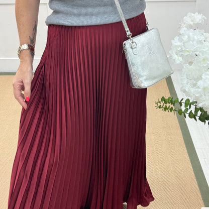 Thea: Silver leather cross body/clutch bag.