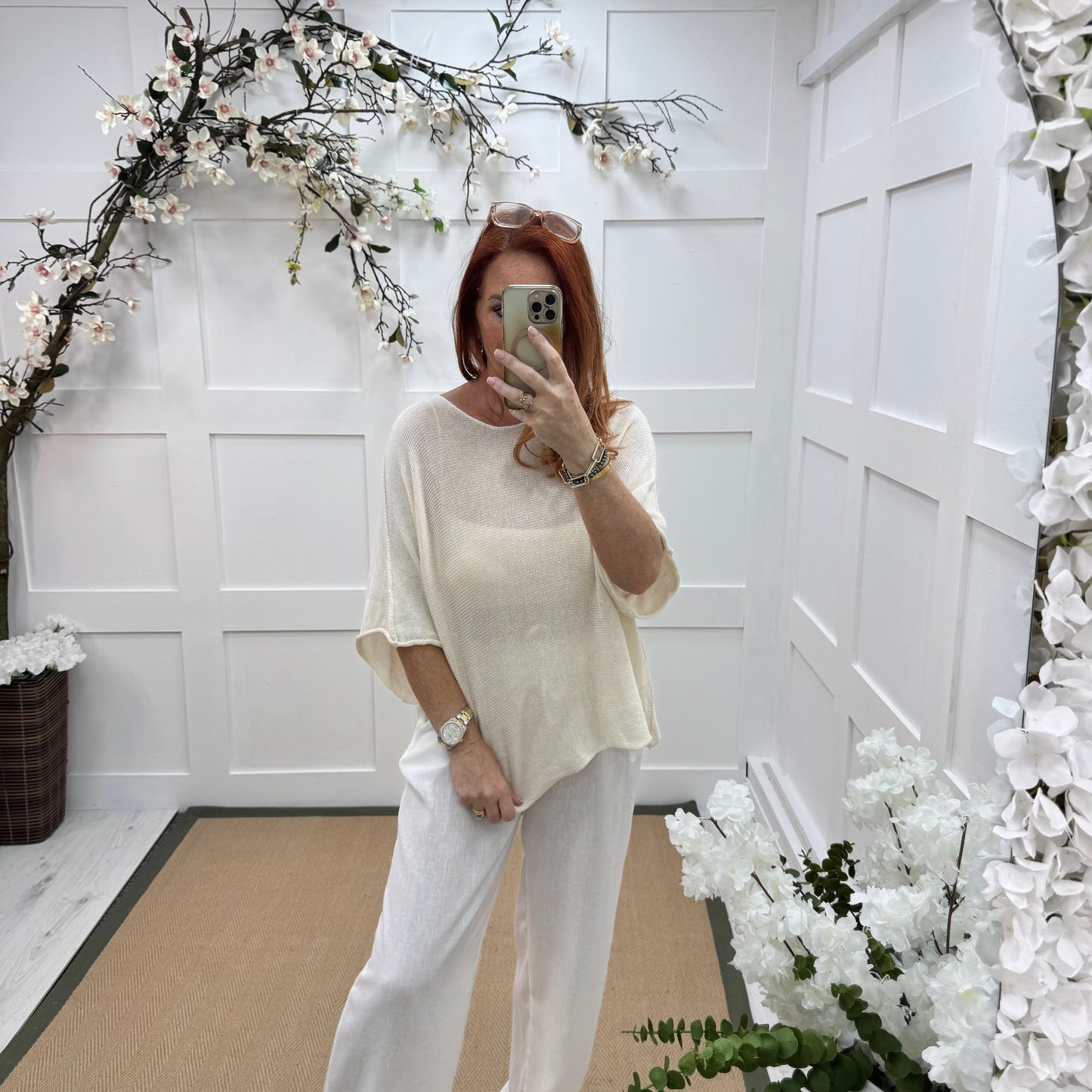Amanza: Cream cotton fine knit top. One size: 10-18