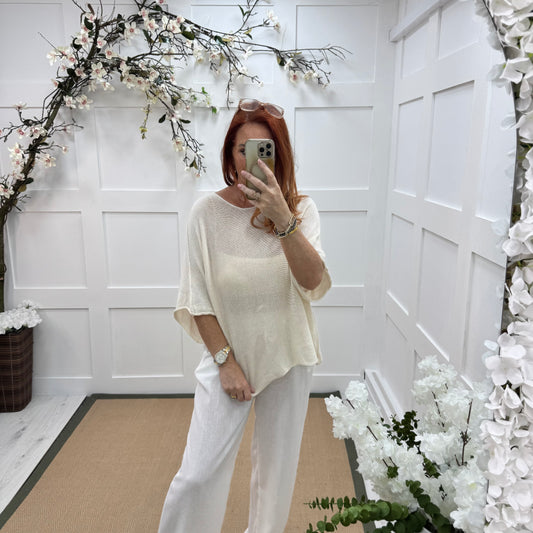 Amanza: Cream cotton fine knit top. One size: 10-18