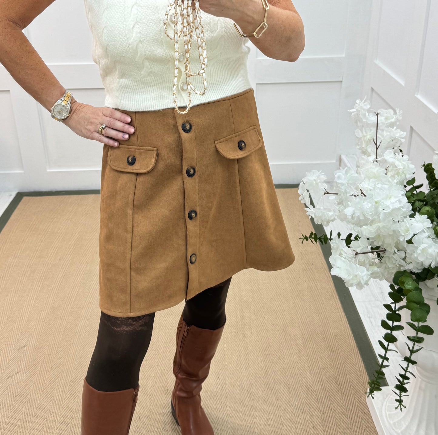 Destiny: Tan suedette pocket mini skirt. One size: 10-14