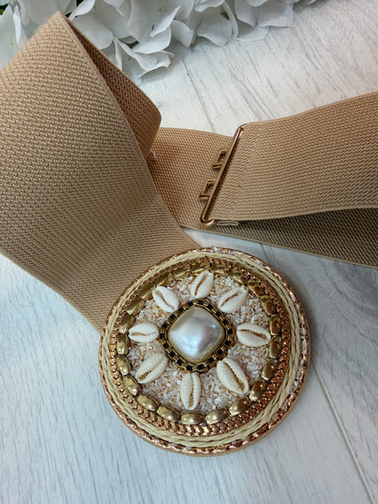 Bridie: Cream & gold shell round buckle belt. One size: 8-18