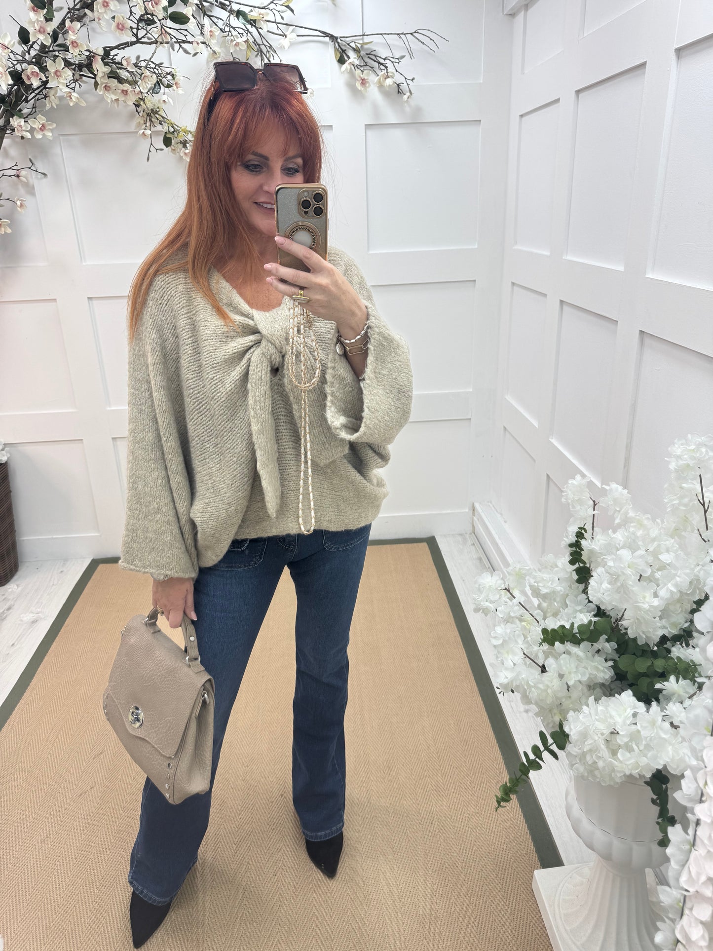 Bloom: Beige bow knitted jumper. One size: 12-18