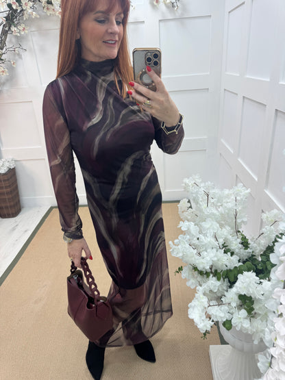 Malin: Burgundy mesh bodycon dress. One size: 8-16