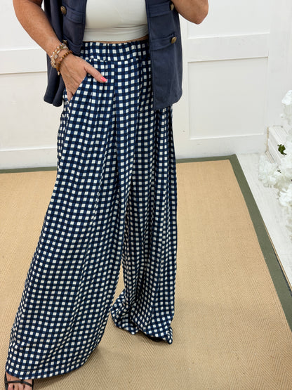 Cheri: Check wide leg patterned trousers. One size: 10-16. 2 colours