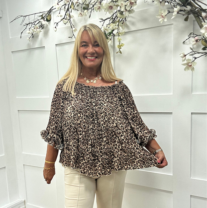 Paloma: Leopard print pleated top. One size: 12-24