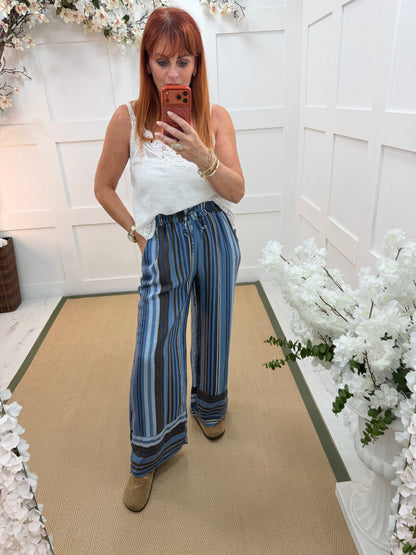 Sophie: Wide leg stripe trousers. One size: 10-16. 2 colours
