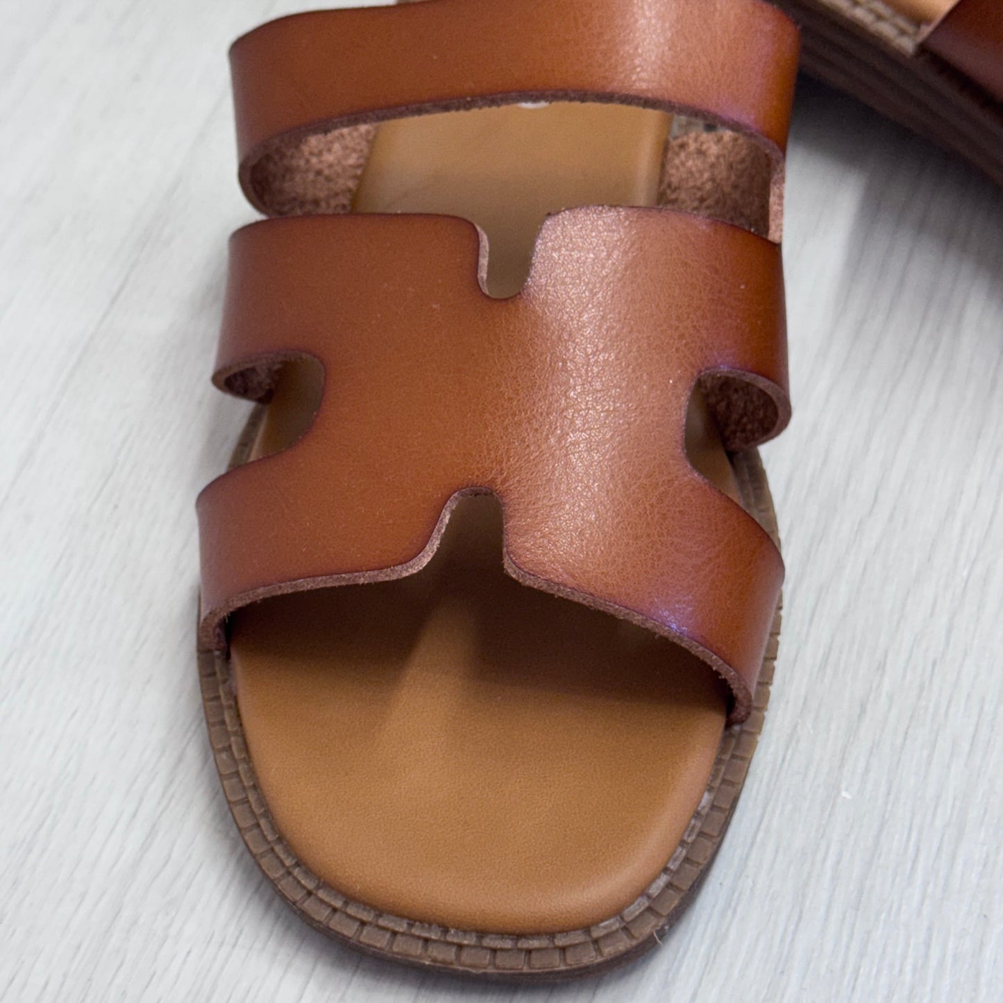 Thembi: Tan H style sliders. Sizes: 3-8