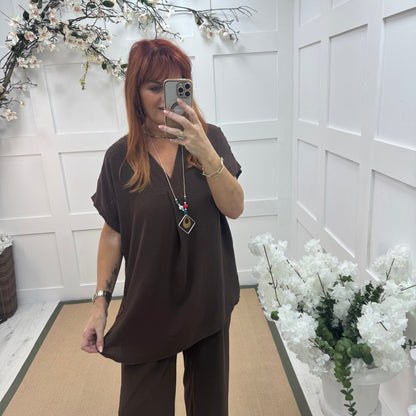 Eliza: Brown V neck top & pendant. One size: 14-20