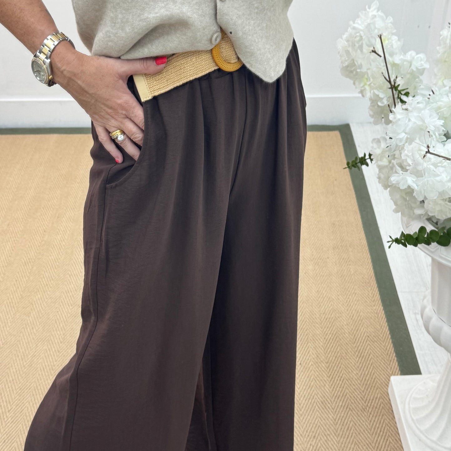 Tiggy: Brown wide leg belted trousers. One size: 10-16