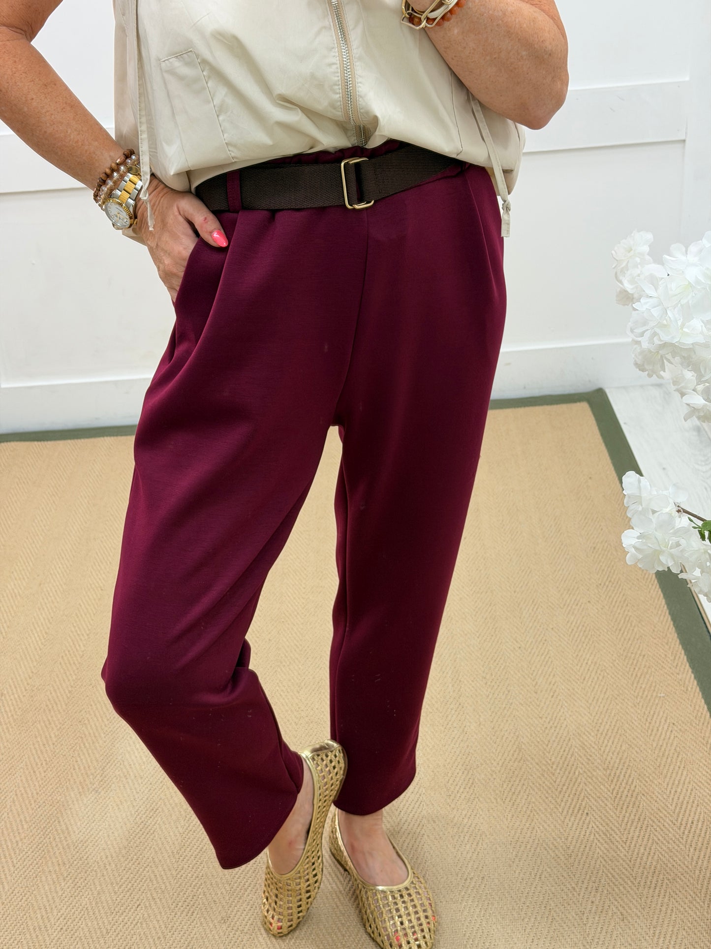 Sally: Stretchy tapered leg pocket trousers. One size: 10-16. 6 colours