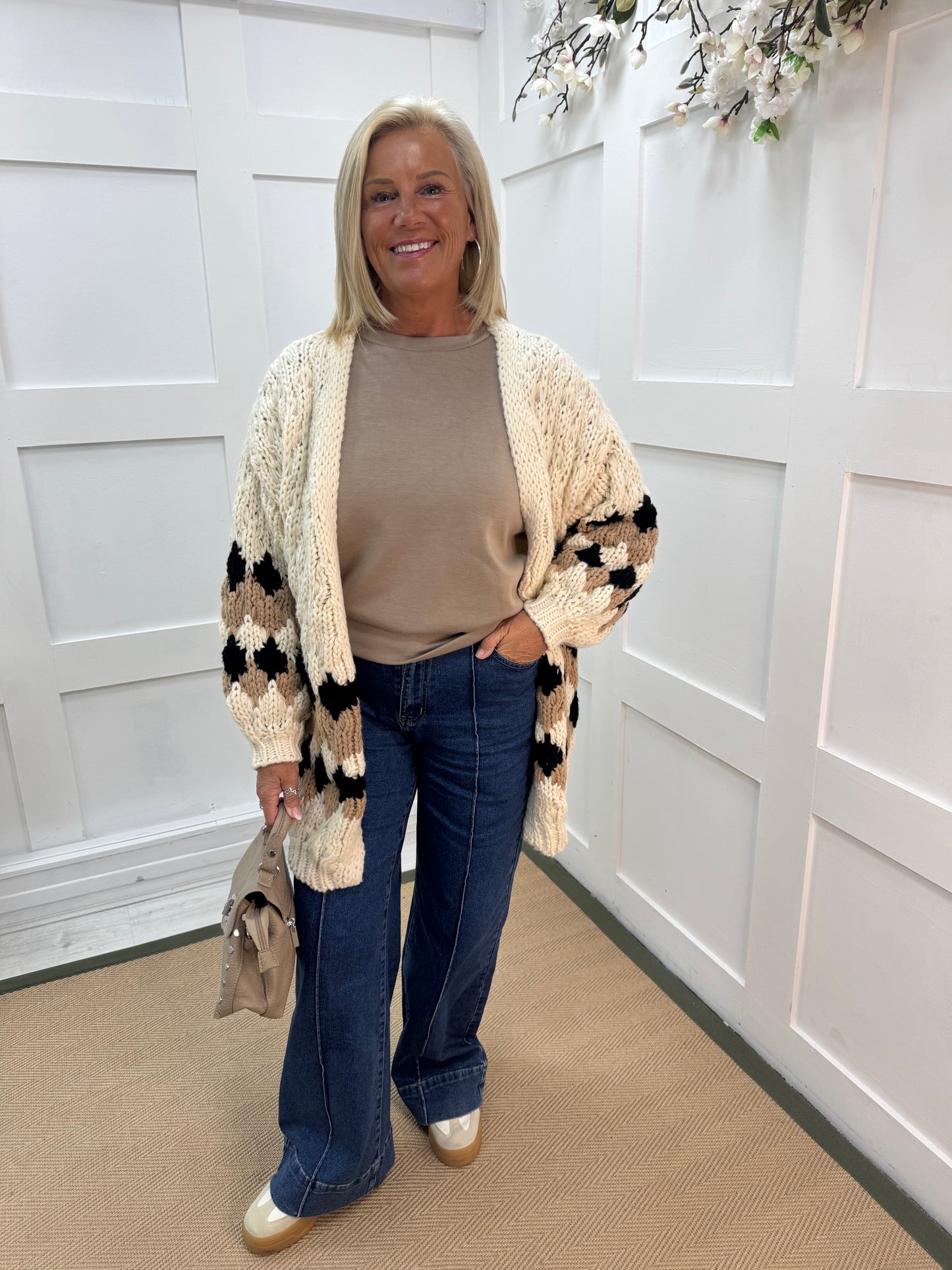 Keeley: Long cream oversized slouchy cardigan. One size: 12-20