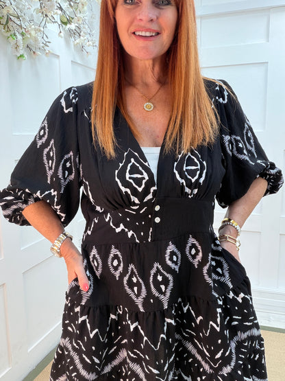 Belinda: Black & white patterned midi dress. One size: 10-16