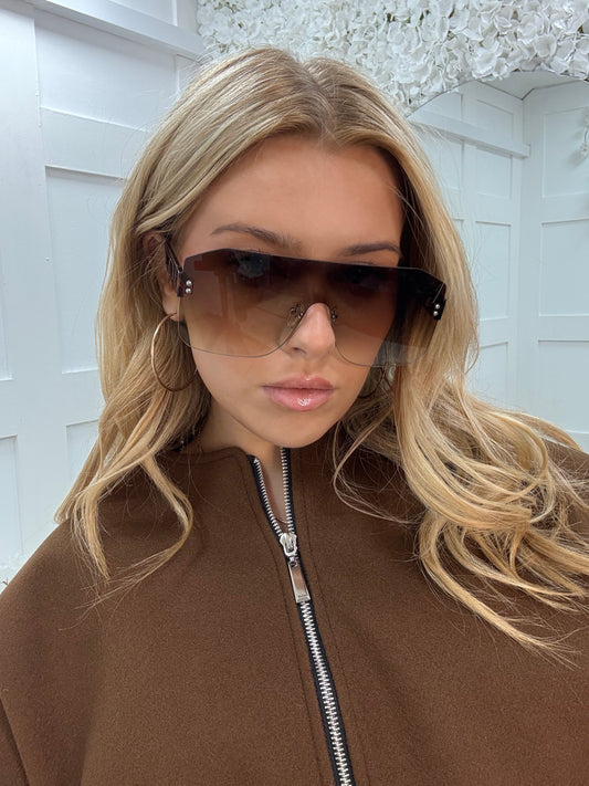 Serafina: Brown oversized tortoise shell fashion sunglasses