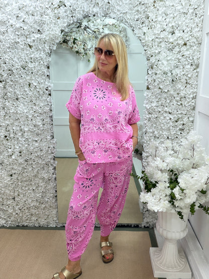 Pasha: Paisley top & trouser set. One size: 12-18. 3 colours