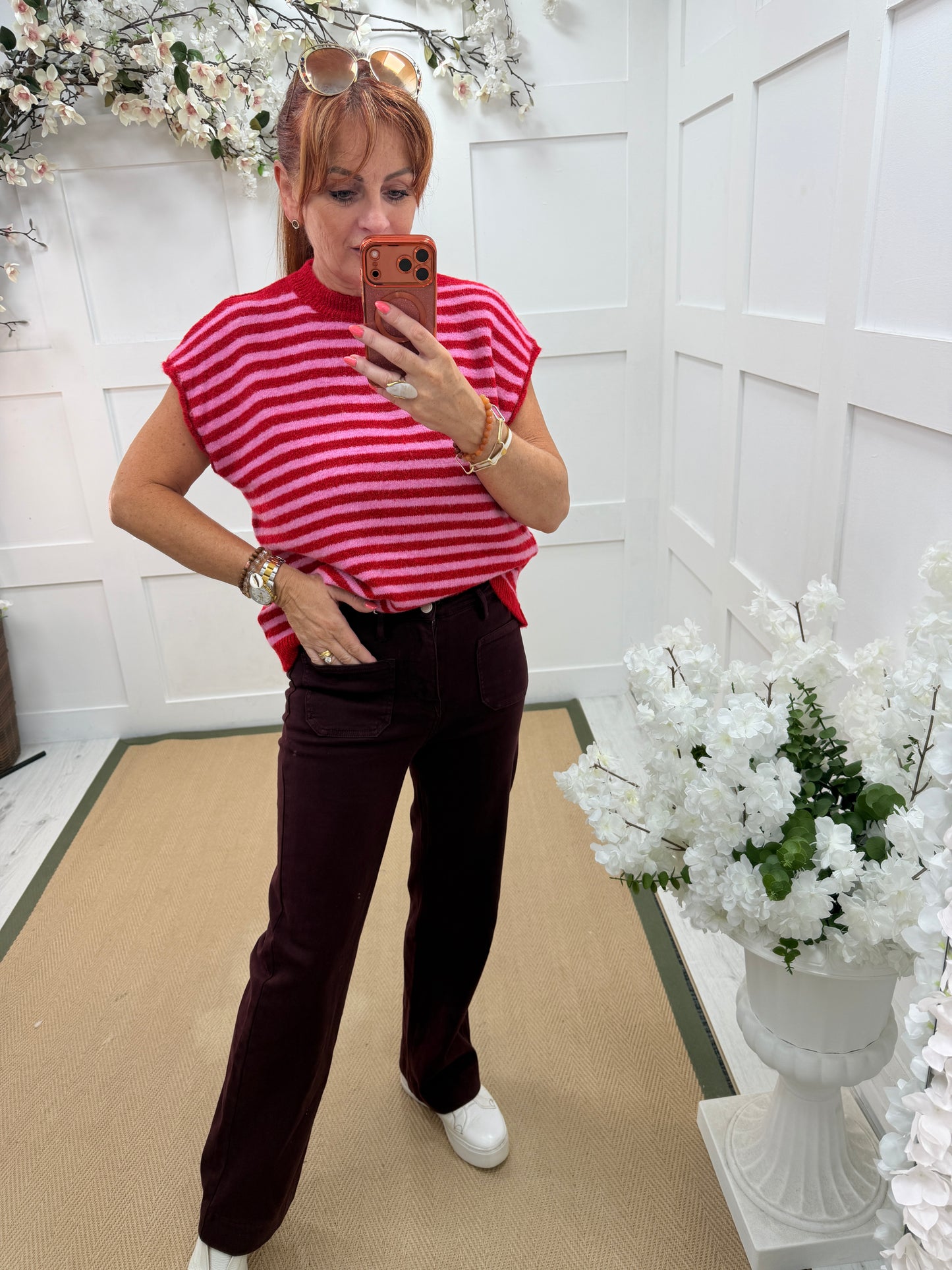 Petra: Two pocket wide leg jeans. Sizes: 6-14