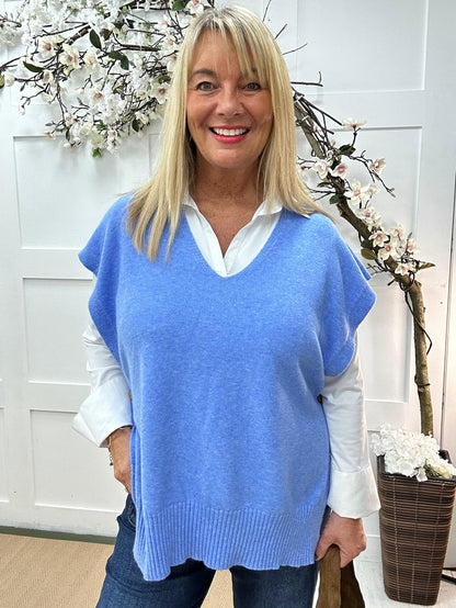 Phoenix: Blue button knit top. One size: 14-20