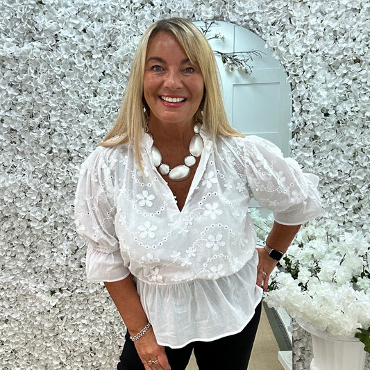 Joanie: White cotton embroidered shirt. One size: 12-18