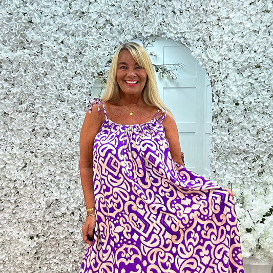 Kandi: Purple abstract print strappy maxi dress. One size 16-22