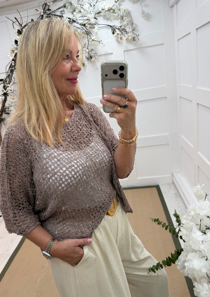 Payton: Popcorn 3/4 sleeve top. One Sz: 12-18. 3 colours