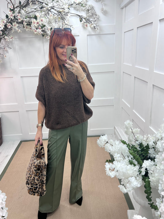 Emma: Brown slouchy jumper. One size 12-18/20