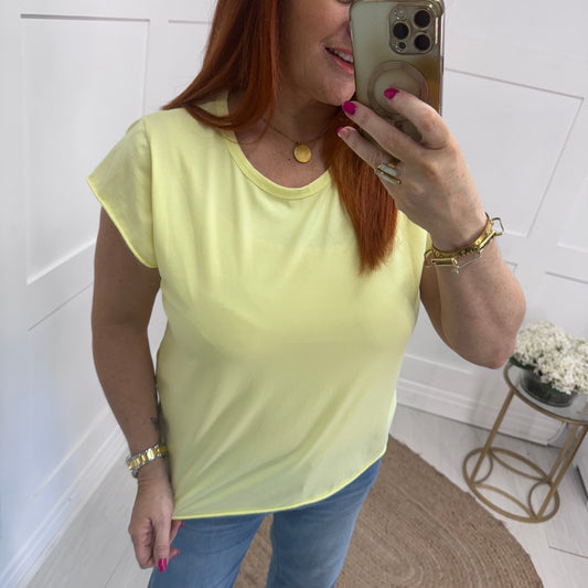 Neve: Basic lemon cotton T shirt. One size: 10-18