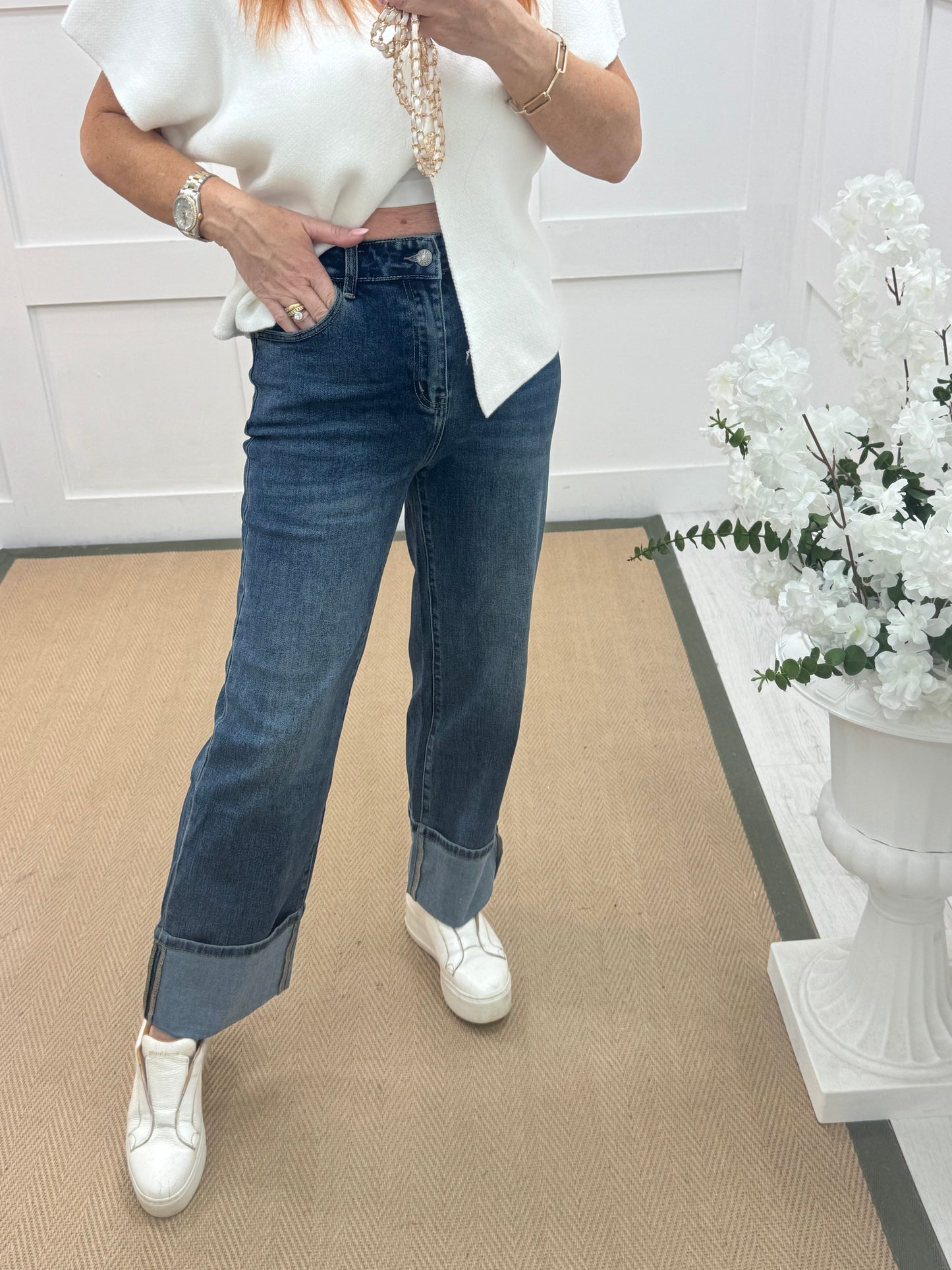 Jaqui: Mid blue turn up 7/8 jeans. Sizes: 8-18