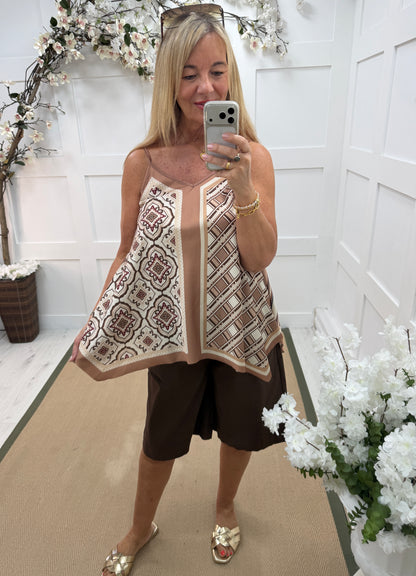 Tilly: Silky geometric printed V neck top. One size 10-16. 3 colours