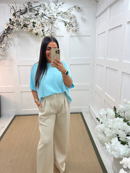 Carrie: Blue short knitted top. One size: 12-18/20