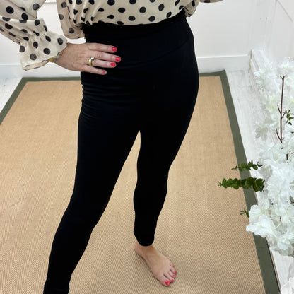 Lorie: Black stretchy high waist leggings. One Size 12-20