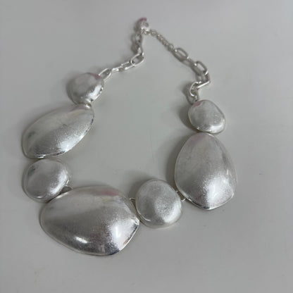 Janie: Chunky silver metal pebble necklace
