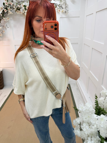 Carrie: Cream short knitted top. One size: 12-18/20