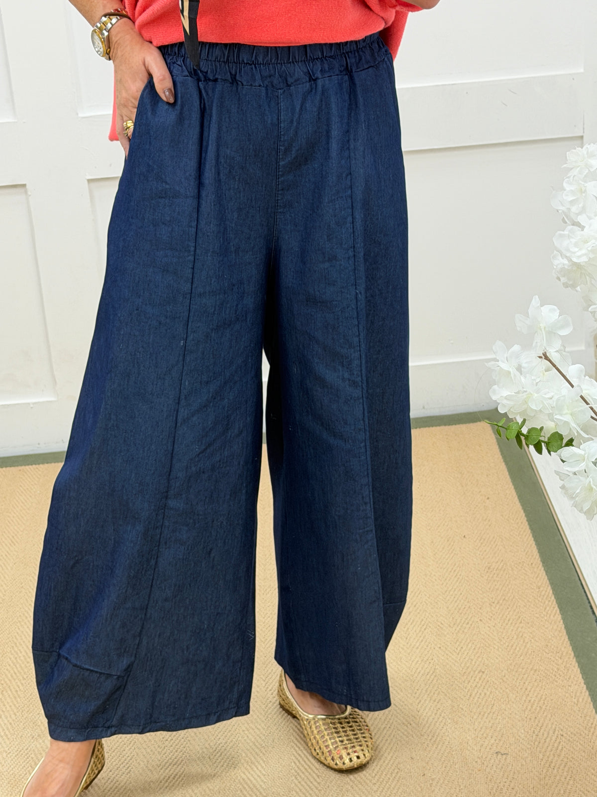 Josie: Dark denim blue barrel jean style trousers. One size: 12-18