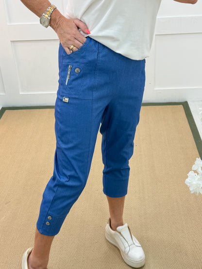 CJ: Stretchy magic capri trousers with zips. 5 Sizes: 10-18