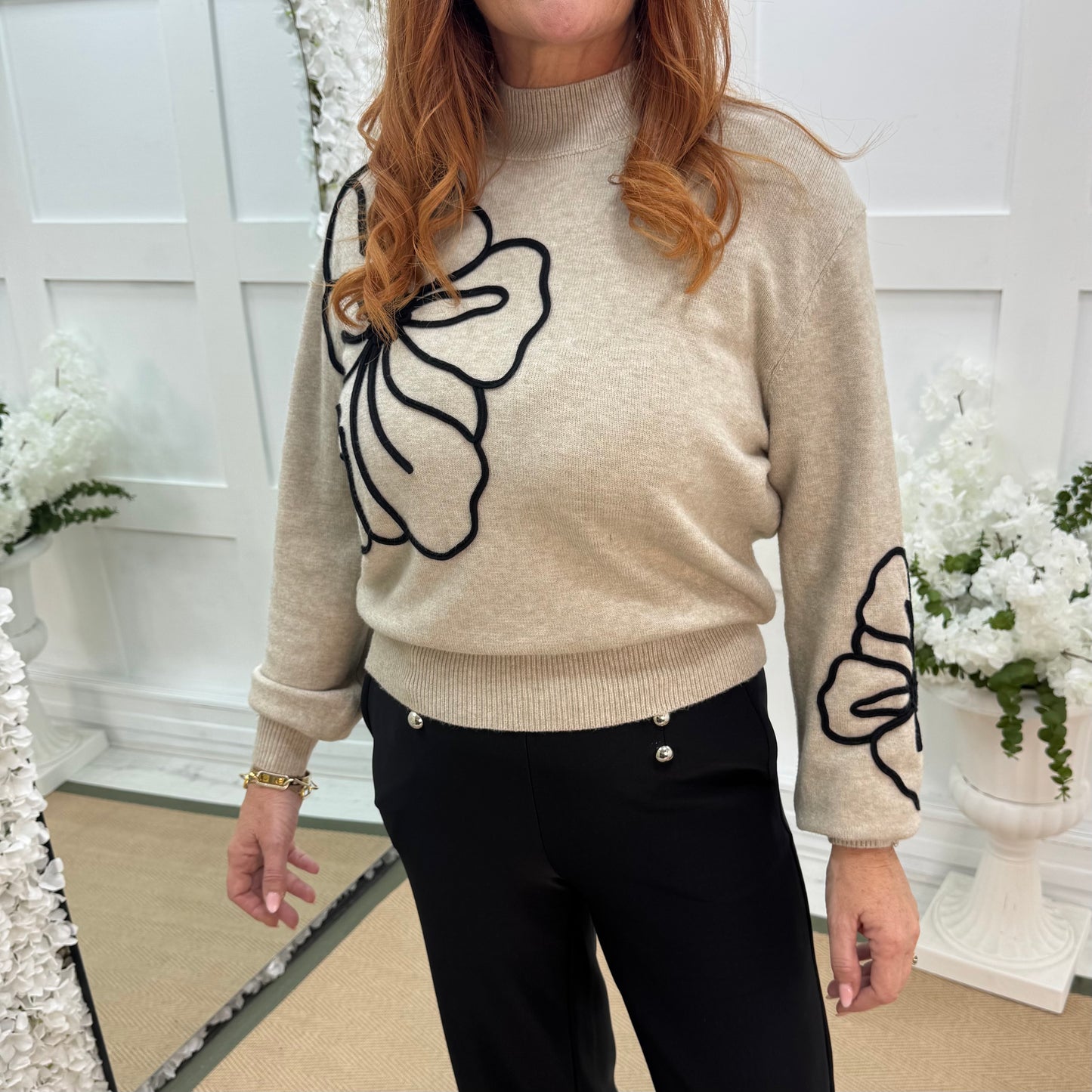Danni: Cream embroidered big flower top. One Size 12-18