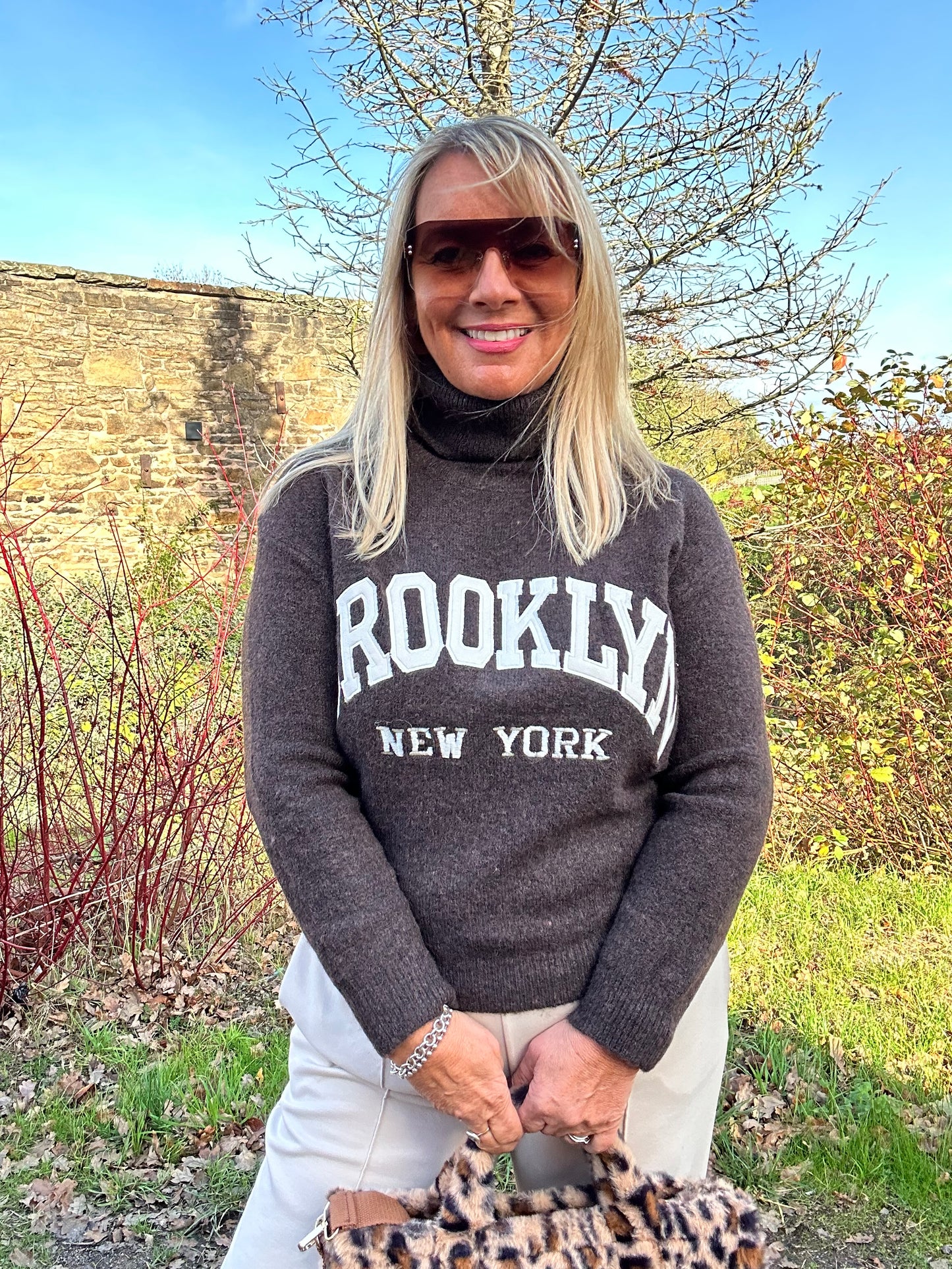 Kella: Brown Brooklyn knitted jumper. One size 12-18